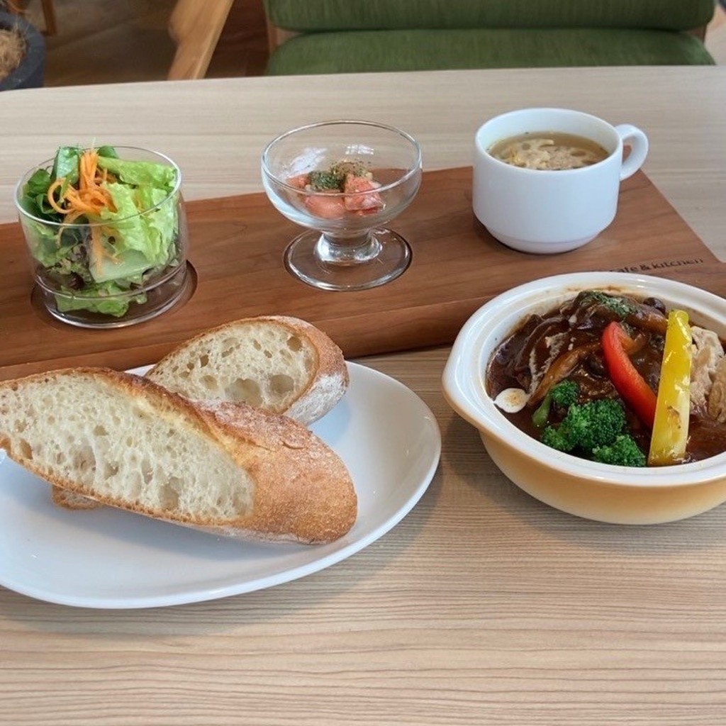 ユーザーが投稿したハンバーグ(パン)の写真 - 実際訪問したユーザーが直接撮影して投稿した西阿知町カフェクリエ カフェ&キッチンの写真