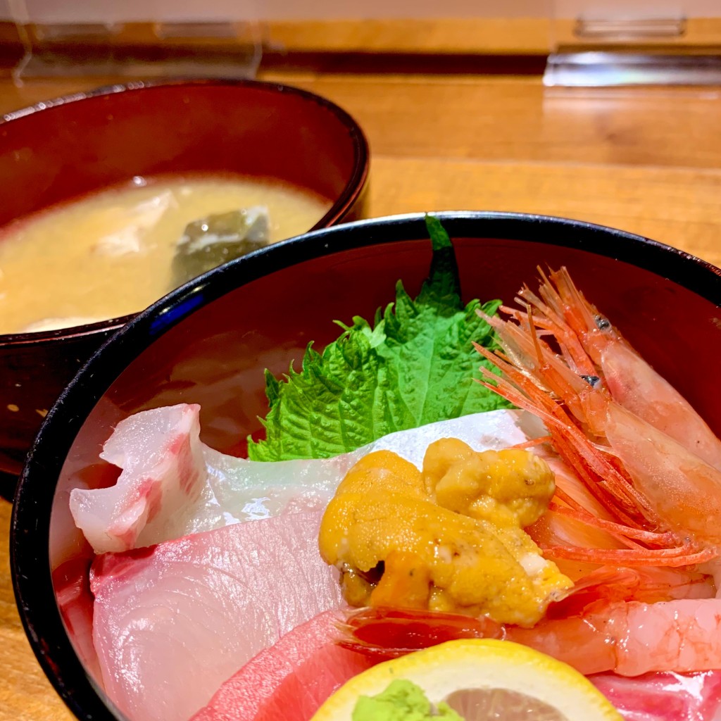 ユーザーが投稿した海鮮丼の写真 - 実際訪問したユーザーが直接撮影して投稿した神田町魚介 / 海鮮料理魚処 木下の写真