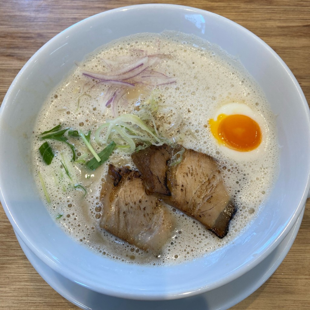 ユーザーが投稿した鶏白湯ラーメンの写真 - 実際訪問したユーザーが直接撮影して投稿した三住町ラーメン専門店鶏白湯専門店 ラーメン いろどりの写真