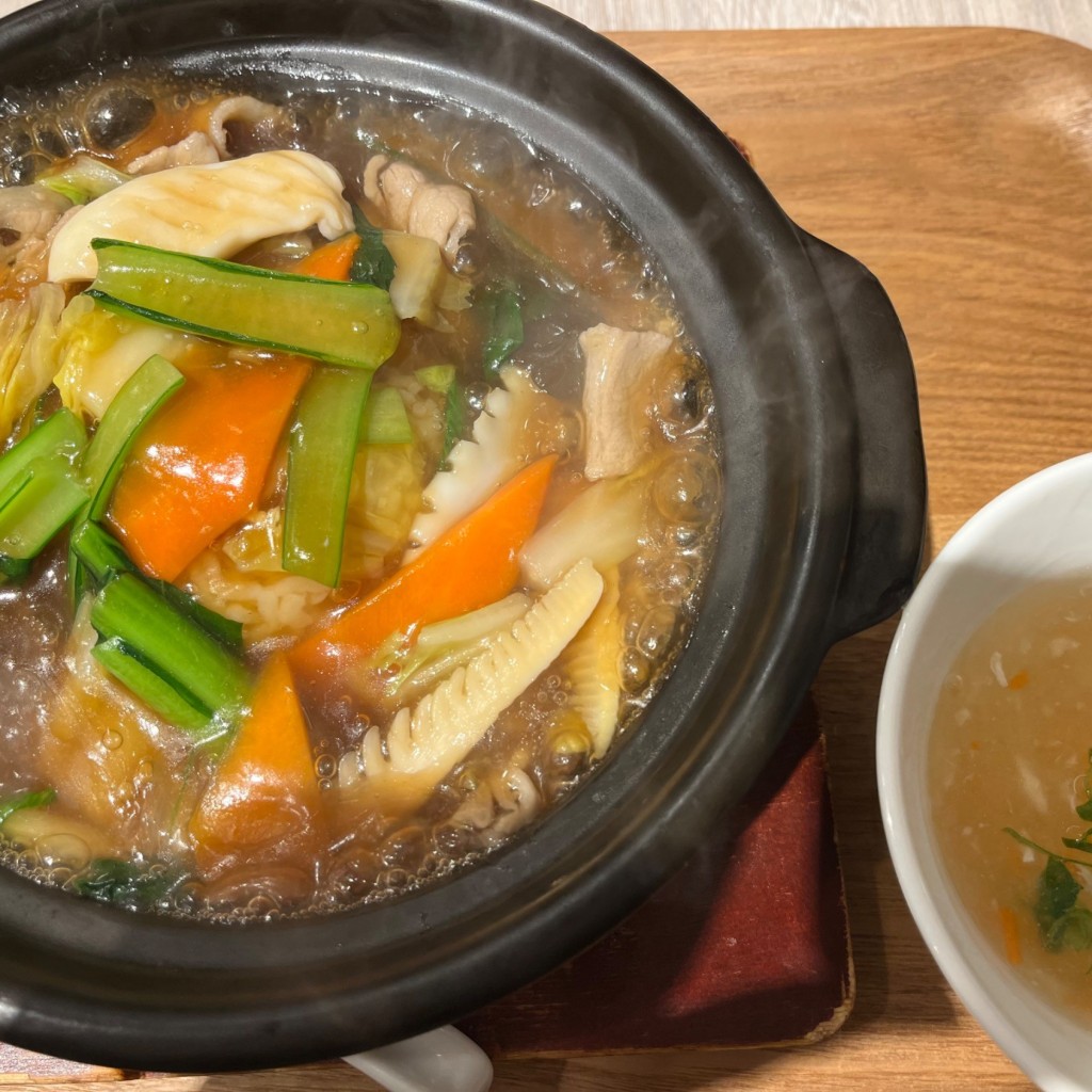 ユーザーが投稿した土鍋中華飯の写真 - 実際訪問したユーザーが直接撮影して投稿した新中道上海料理上海常 イオンモール新利府店の写真