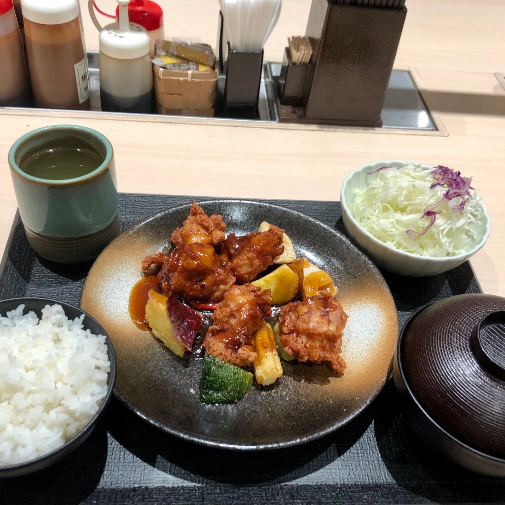 ユーザーが投稿した鶏と野菜甘酢あん定食の写真 - 実際訪問したユーザーが直接撮影して投稿した玉島とんかつ松のや 倉敷玉島店の写真