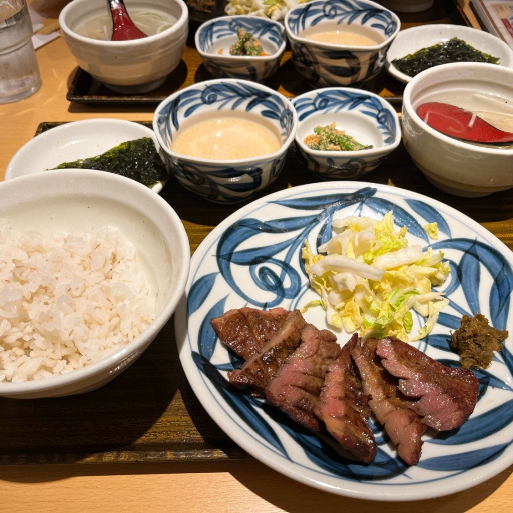 にてのさんが投稿した悲田院町肉料理のお店青葉苑/アオバエンの写真