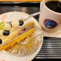 ケーキセット - 実際訪問したユーザーが直接撮影して投稿した高田馬場カフェCaffe CIELOの写真のメニュー情報