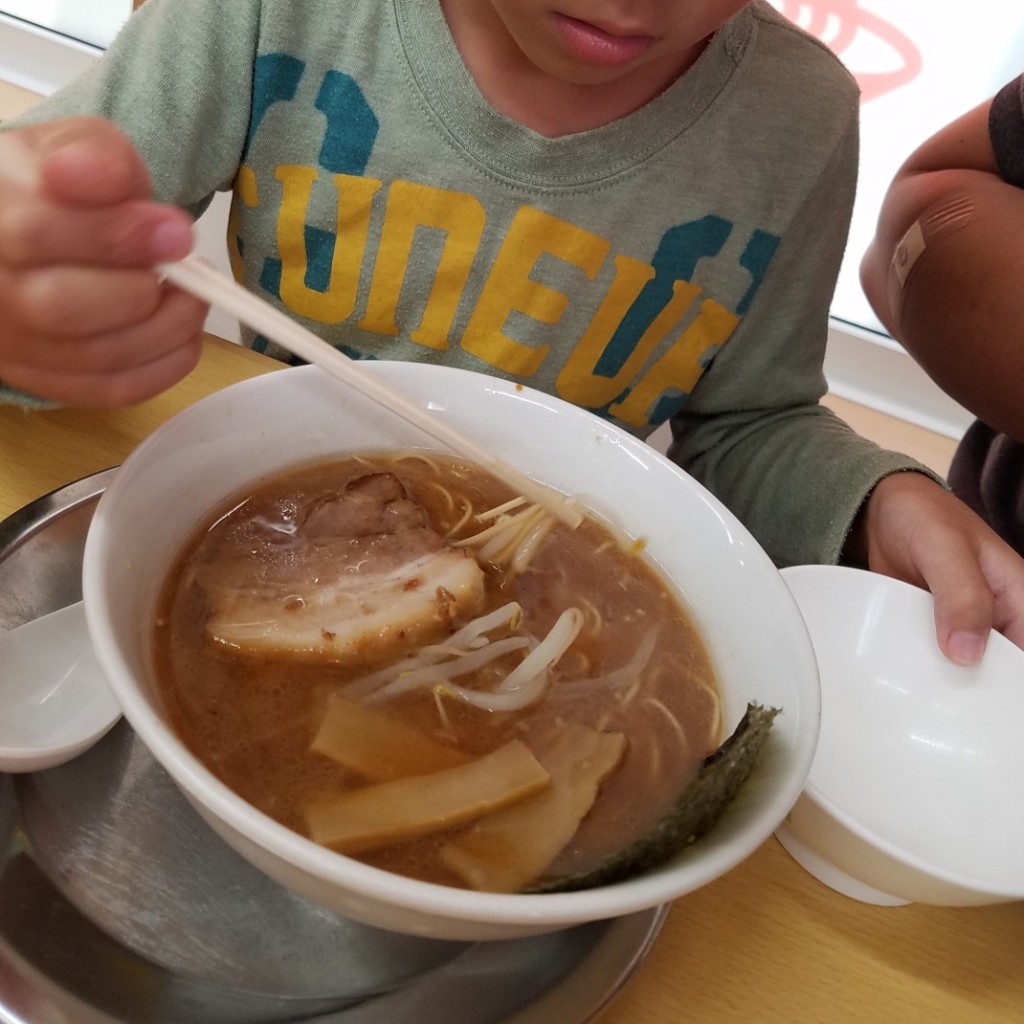 実際訪問したユーザーが直接撮影して投稿した中央ラーメン / つけ麺森本拉麺堂 総社店の写真