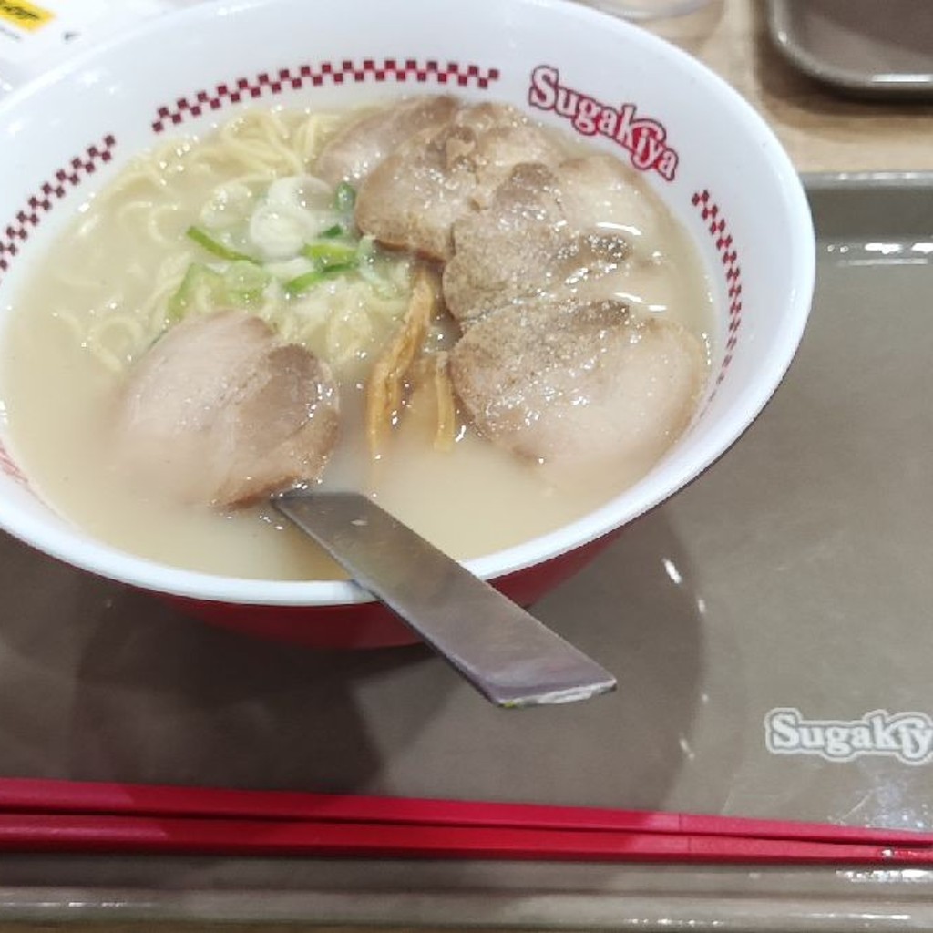 ユーザーが投稿した肉入ラーメンの写真 - 実際訪問したユーザーが直接撮影して投稿した大須ラーメン専門店スガキヤ 大須赤門店の写真