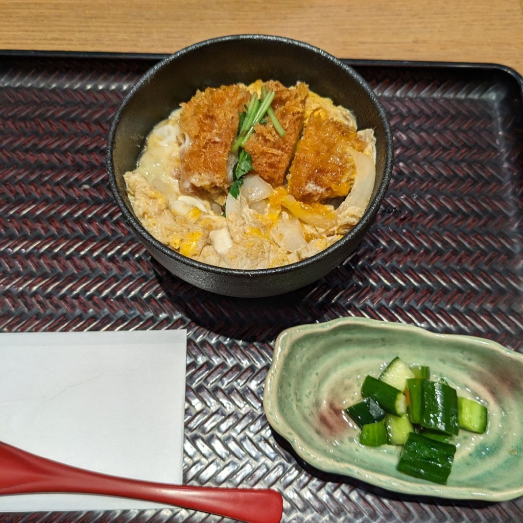ユーザーが投稿したミニロースかつ丼の写真 - 実際訪問したユーザーが直接撮影して投稿した宝町ファミリーレストランどんと 広島店の写真
