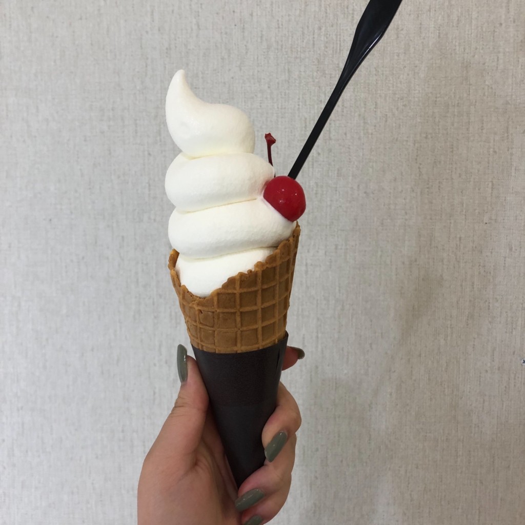 実際訪問したユーザーが直接撮影して投稿した中山下アイスクリームsoft cream stand MAGARIの写真