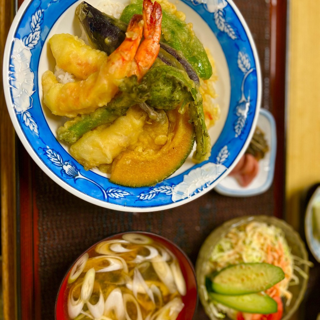 ゆーーーーーーさんが投稿した幸町定食屋のお店八千代食堂/ヤチヨショクドウの写真