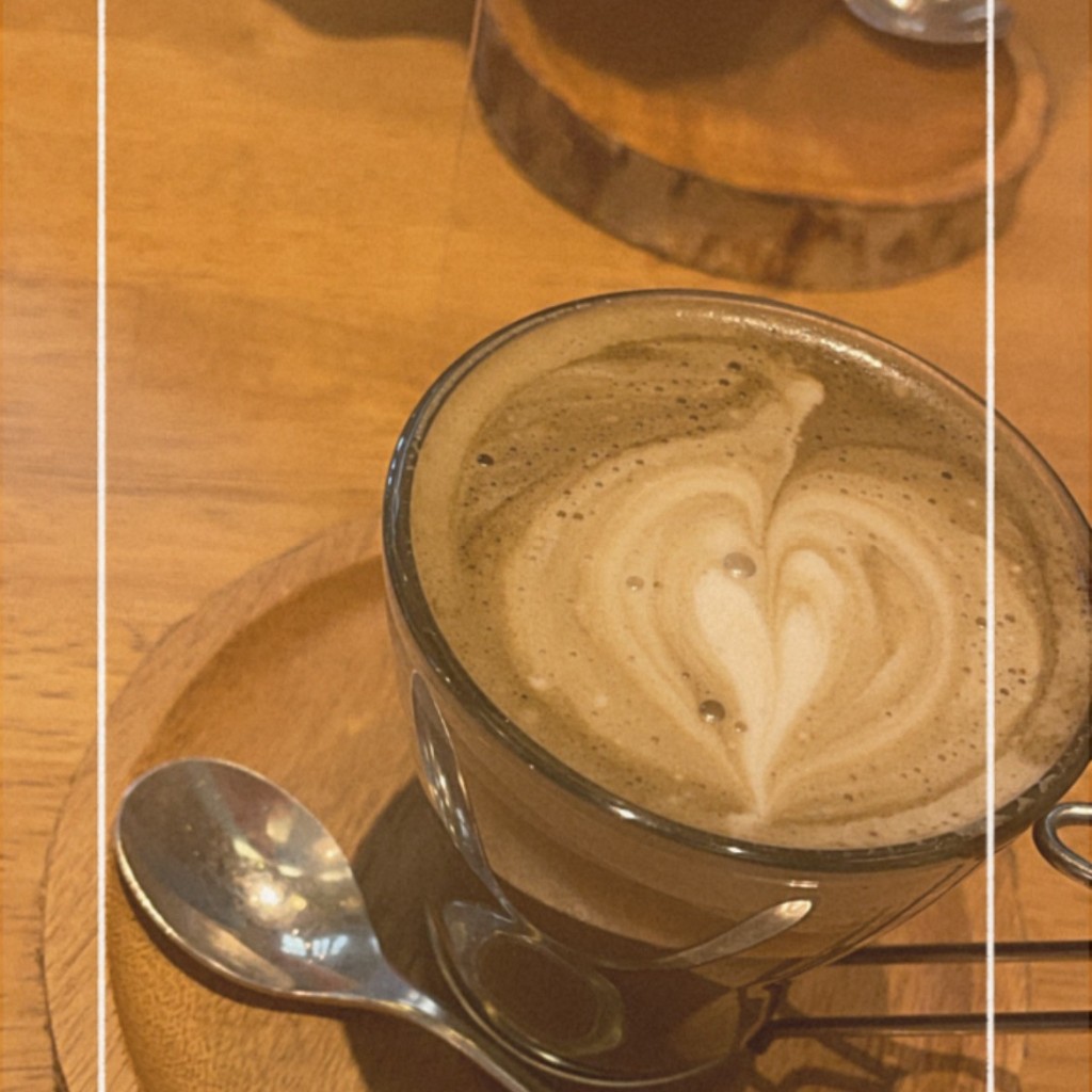 ユーザーが投稿したほうじ茶ラテの写真 - 実際訪問したユーザーが直接撮影して投稿した桶狭間切戸カフェFARMERS GARDEN Cafe オムレットの写真