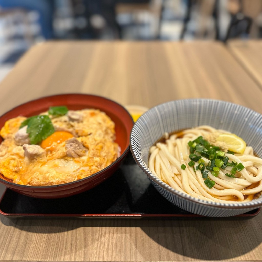 ユーザーが投稿した兵庫味 鶏親子丼+ミニうどんの写真 - 実際訪問したユーザーが直接撮影して投稿した上津台うどん釜たけうどん 三田親子丼 神戸三田プレミアムアウトレット店の写真