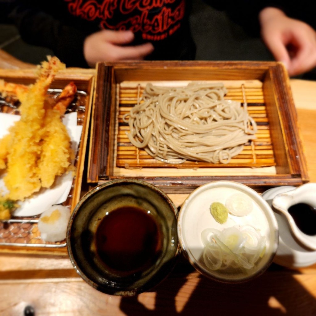 ユーザーが投稿した海老天ぷらせいろ蕎麦の写真 - 実際訪問したユーザーが直接撮影して投稿した円山町居酒屋蕎麦前酒場 はんさむ渋谷の写真