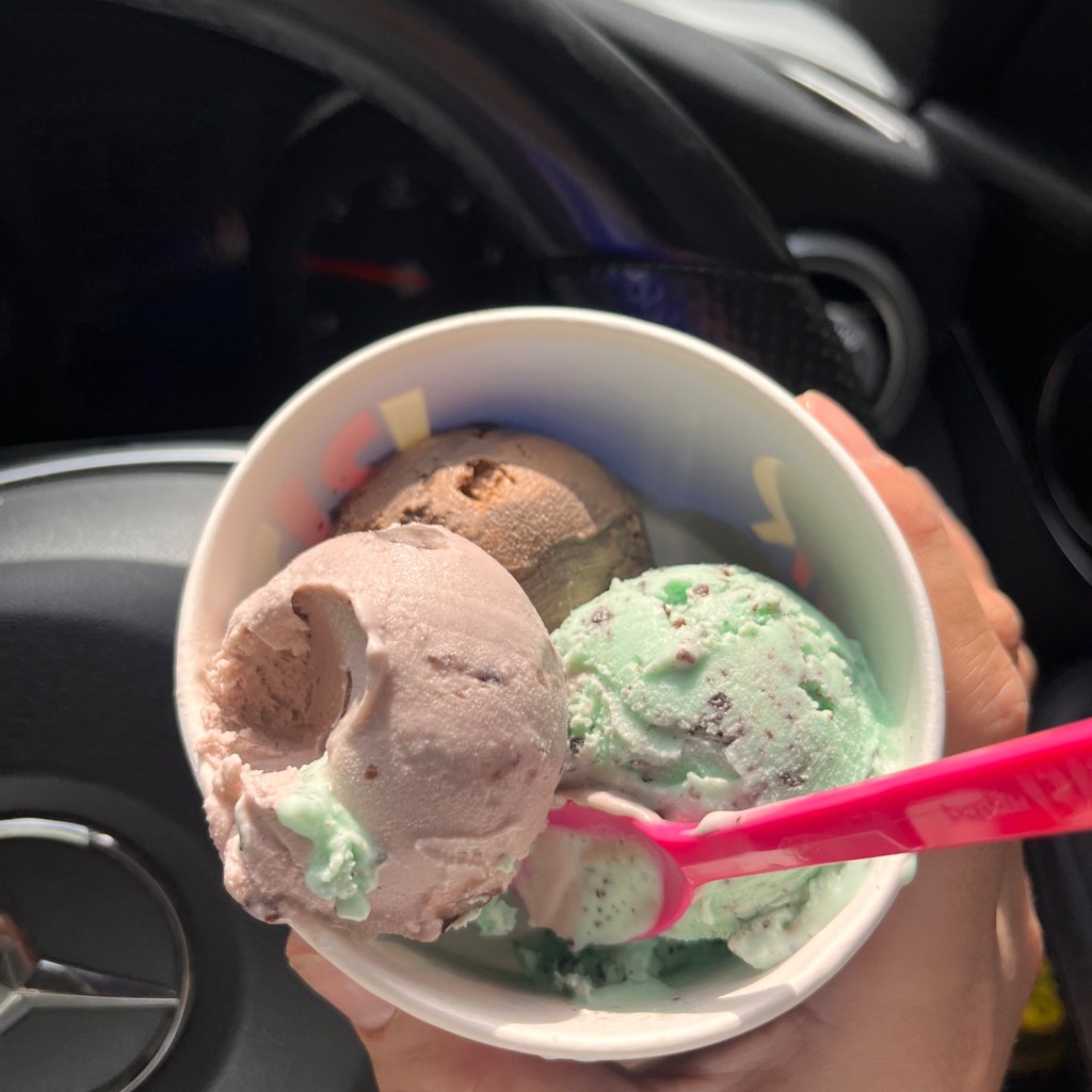 ユーザーが投稿したスモールダブルカップの写真 - 実際訪問したユーザーが直接撮影して投稿した高田馬場アイスクリームサーティワンアイスクリーム BIGBOX高田馬場(Emio-Style-)店の写真
