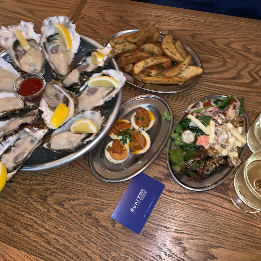 ユーザーが投稿した半熟卵の生雲丹のせの写真 - 実際訪問したユーザーが直接撮影して投稿した六本木魚介 / 海鮮料理uni Seafoodの写真