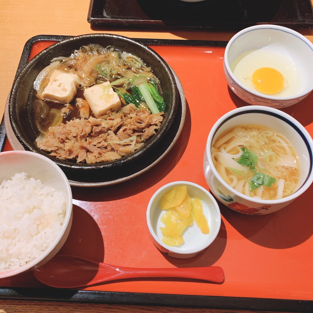 ユーザーが投稿したすき焼き定食の写真 - 実際訪問したユーザーが直接撮影して投稿した安倉西ファミリーレストラン味の民芸 宝塚店の写真