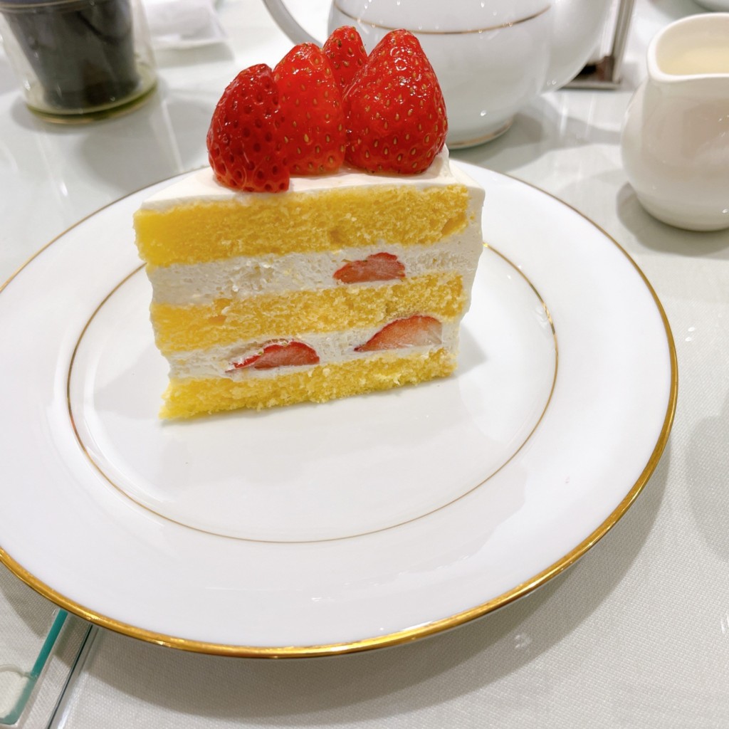 ユーザーが投稿したケーキセットの写真 - 実際訪問したユーザーが直接撮影して投稿した日本橋室町紅茶専門店THE TEA ROOMS 日本橋三越店の写真