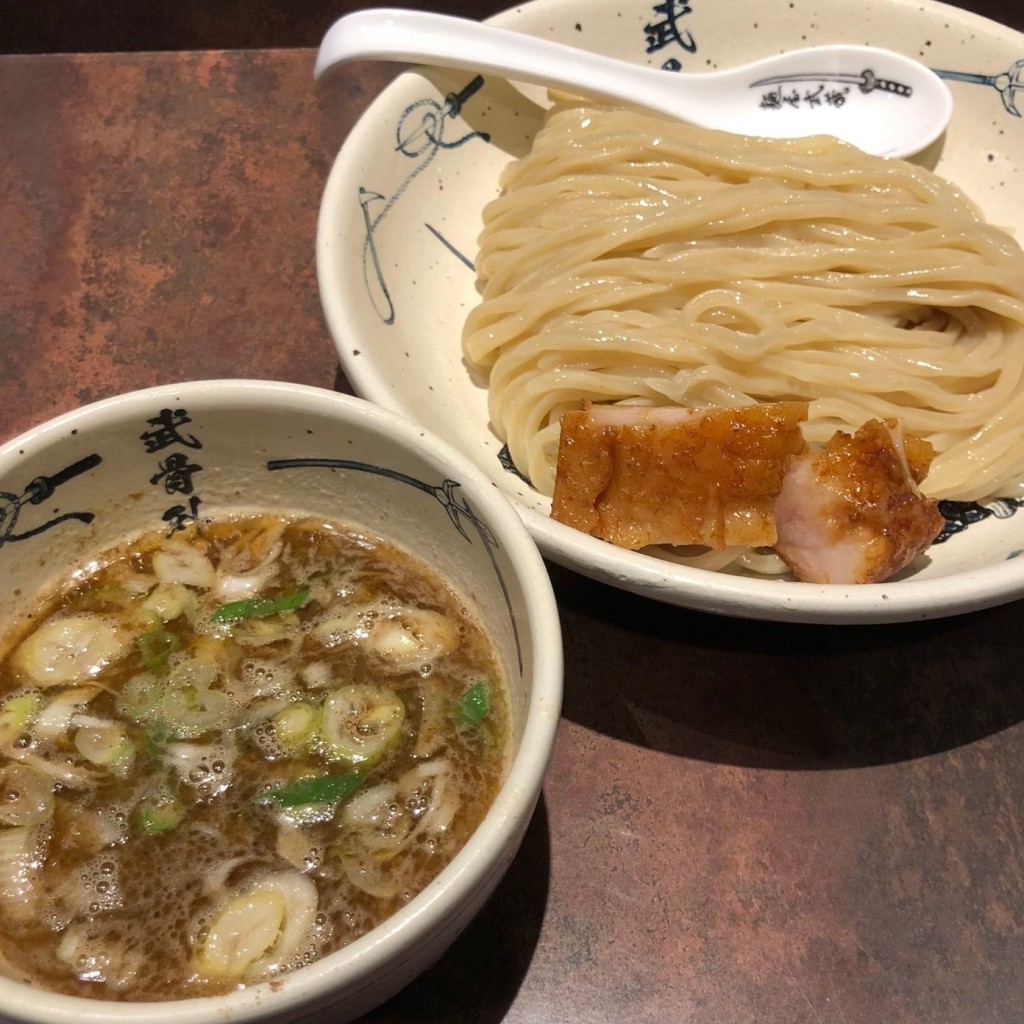 ユーザーが投稿した白つけ麺の写真 - 実際訪問したユーザーが直接撮影して投稿した道玄坂ラーメン専門店麺屋武蔵 武骨外伝 渋谷の写真