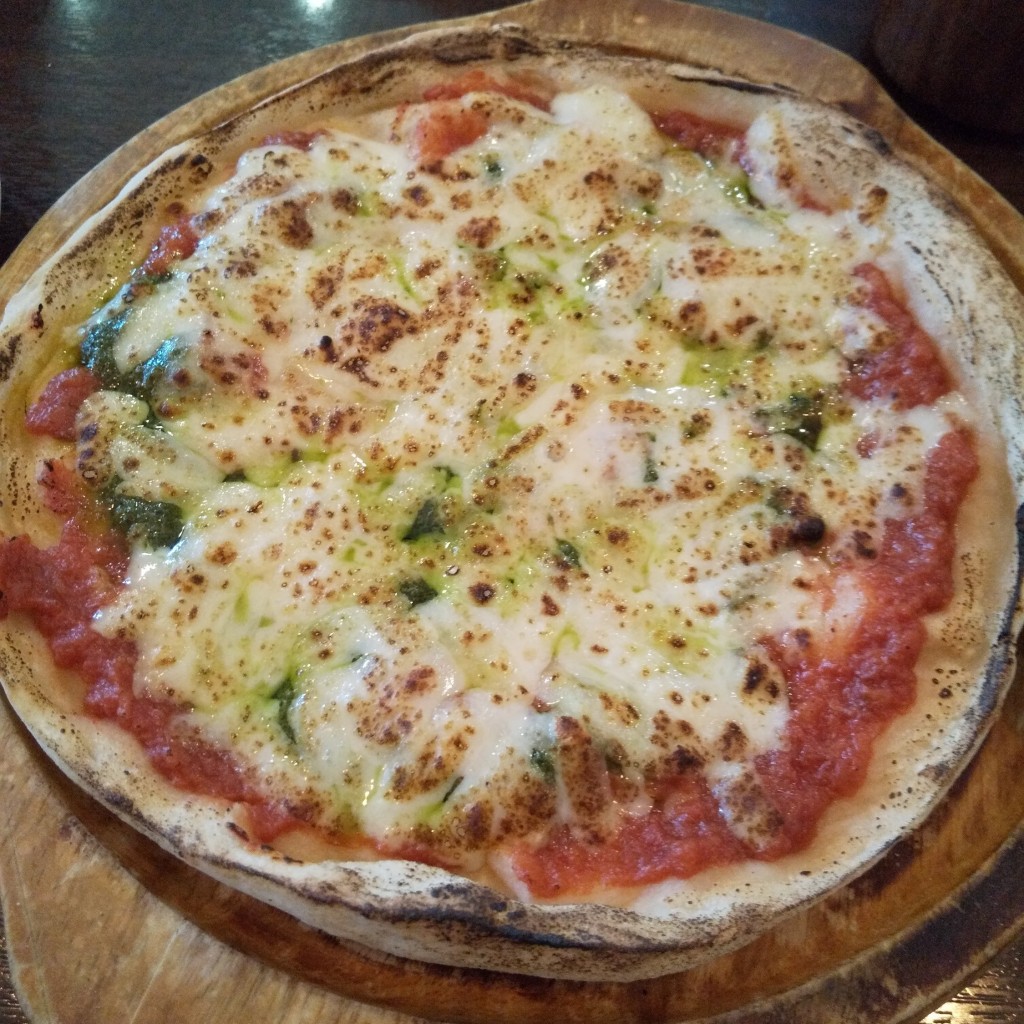 ユーザーが投稿した気まぐれ ピザにサラダとスープとコーヒーセットの写真 - 実際訪問したユーザーが直接撮影して投稿した本千葉町カフェAmourの写真