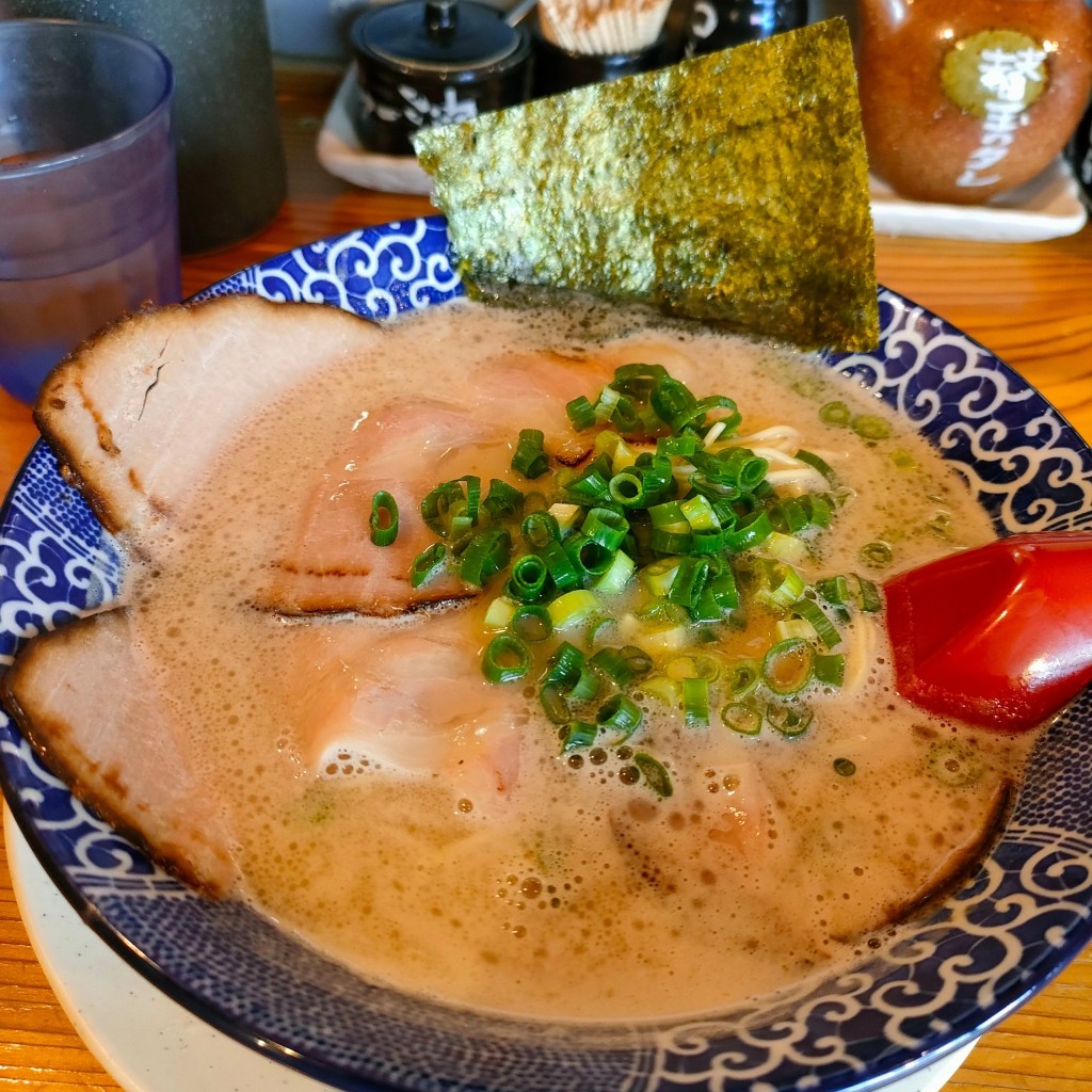 ユーザーが投稿したとんこつラーメンの写真 - 実際訪問したユーザーが直接撮影して投稿した三河安城東町ラーメン / つけ麺鶴亀堂 安城店の写真