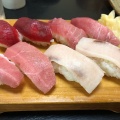 マグロにぎり - 実際訪問したユーザーが直接撮影して投稿した三崎寿司鮨処 魚音の写真のメニュー情報