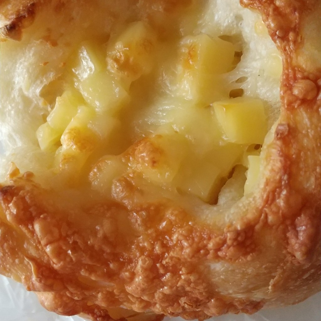 ユーザーが投稿した小麦香るチーズフランスの写真 - 実際訪問したユーザーが直接撮影して投稿した緑が丘カフェ原信カフェの写真