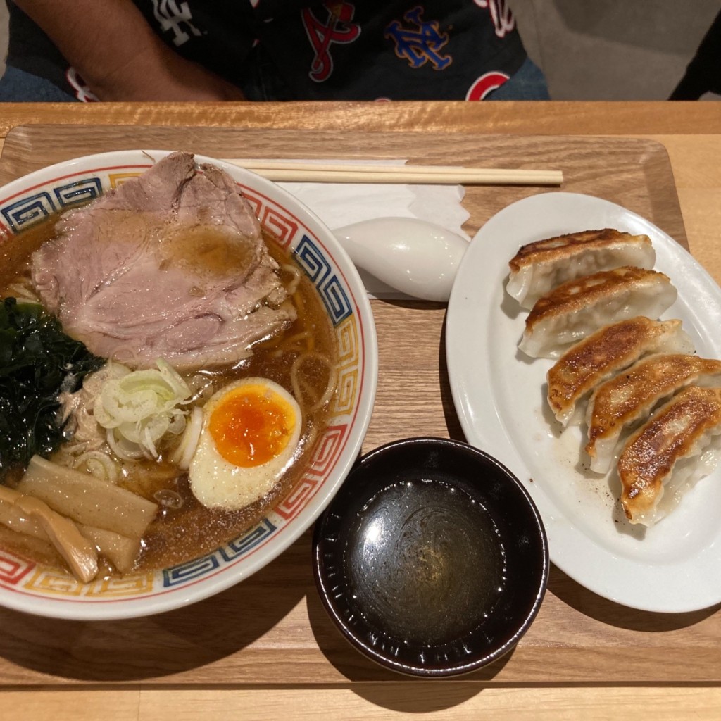 実際訪問したユーザーが直接撮影して投稿したライカムラーメン専門店ライカムラーメンプレイスの写真