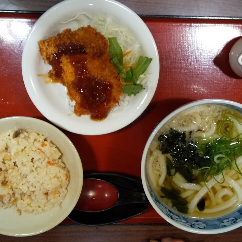 ユーザーが投稿した大山ハーブ鶏チキンカツ丼定食の写真 - 実際訪問したユーザーが直接撮影して投稿した学園うどんたまき 松江店の写真