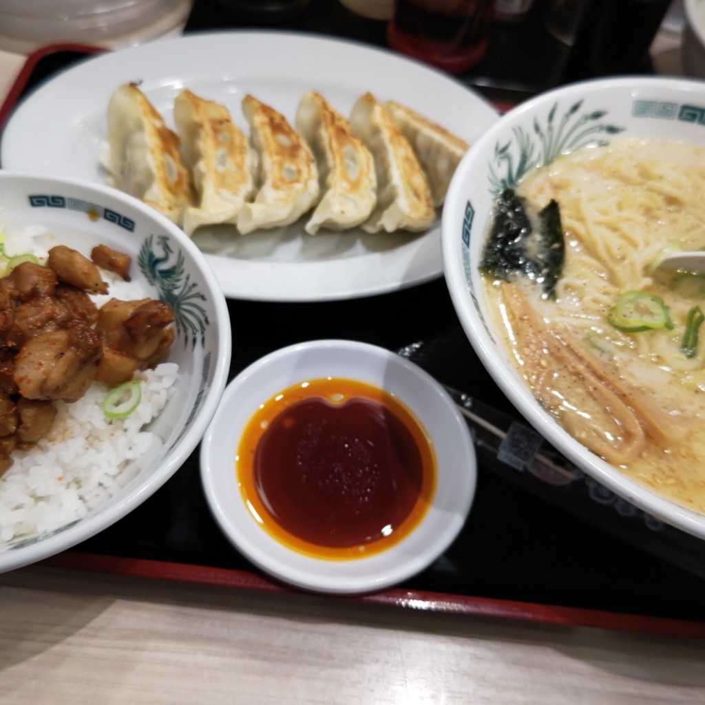 ユーザーが投稿したB6豚情+とり丼+餃子の写真 - 実際訪問したユーザーが直接撮影して投稿した大和東中華料理ちょい飲み日高屋 大和中央通店の写真