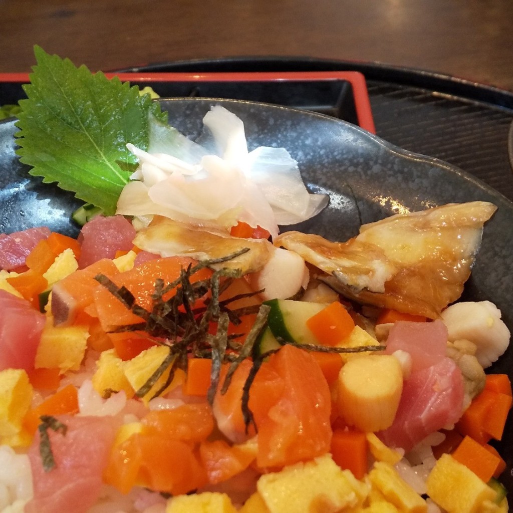 ユーザーが投稿したばらチラシ寿司の写真 - 実際訪問したユーザーが直接撮影して投稿した加治町魚介 / 海鮮料理渥美の丼屋 まるみの写真