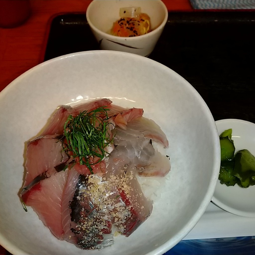 Kamekichi42saiさんが投稿した長浜魚介 / 海鮮料理のお店博多魚がし 西側食堂街店の写真