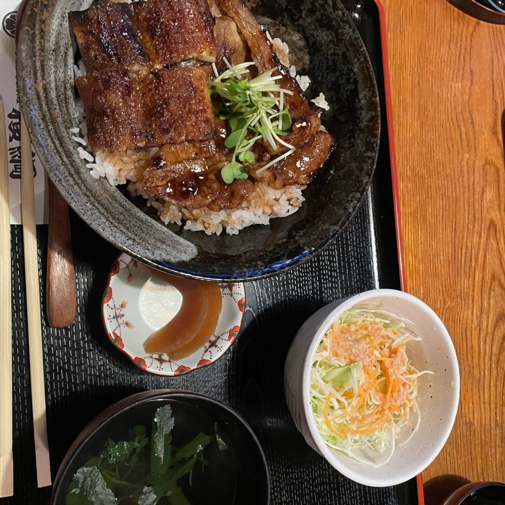 ユーザーが投稿したうな黒丼の写真 - 実際訪問したユーザーが直接撮影して投稿した泉島田町うなぎ横綱の写真