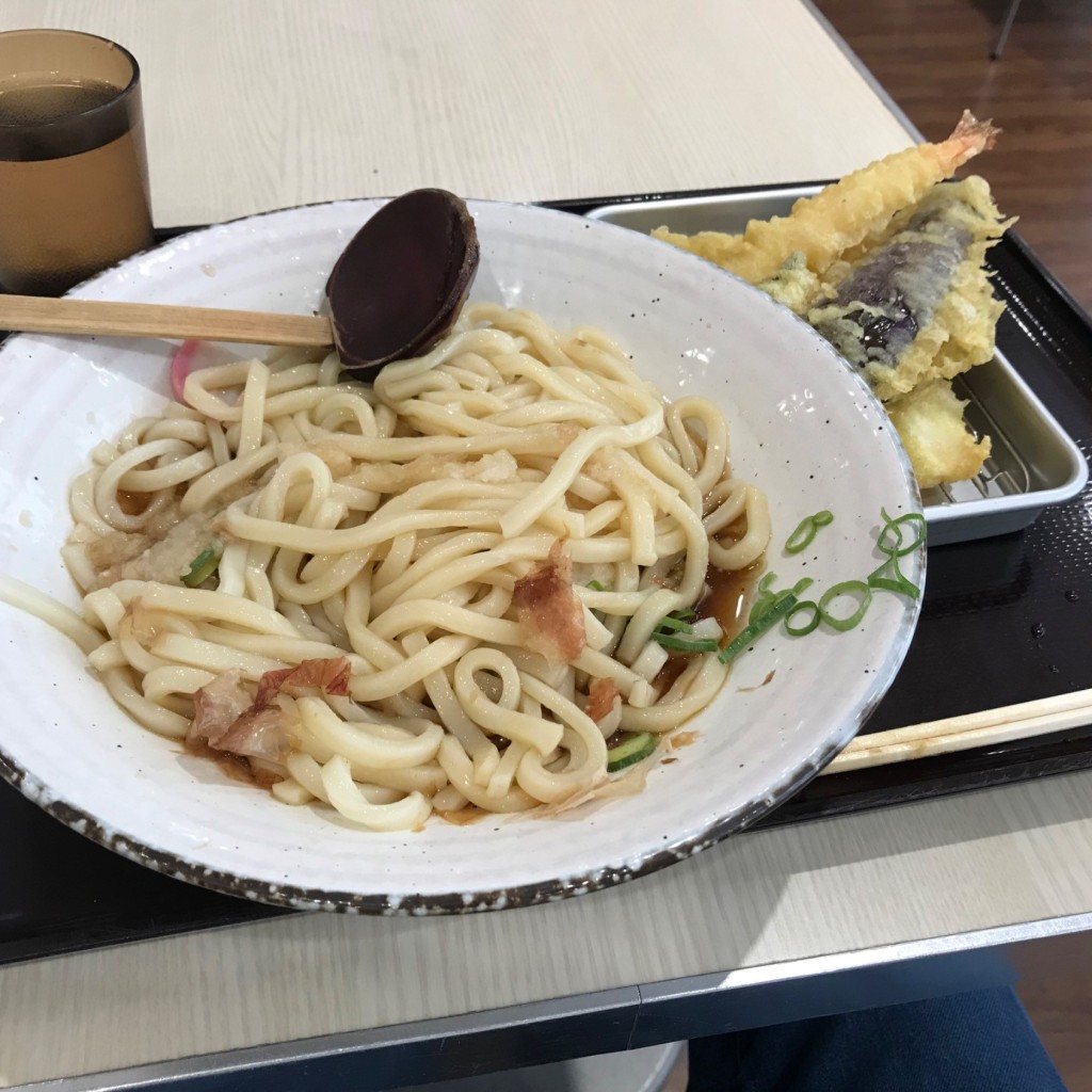 ユーザーが投稿した天麺うどんの写真 - 実際訪問したユーザーが直接撮影して投稿した名西うどん天麺 ヨシヅヤ名西店の写真