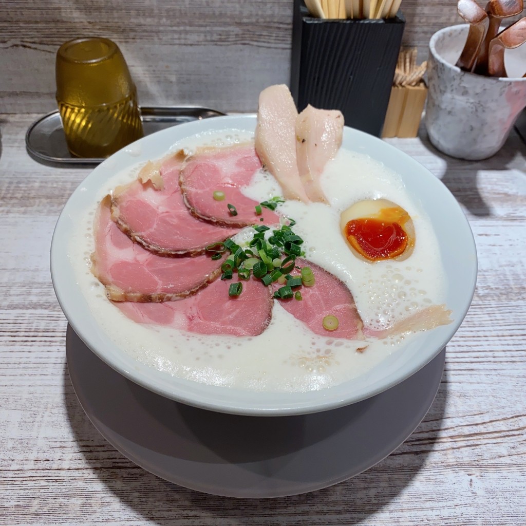 [ラーメン]をテーマに、LINE PLACEのユーザーyuriacさんがおすすめするグルメ店リストの代表写真