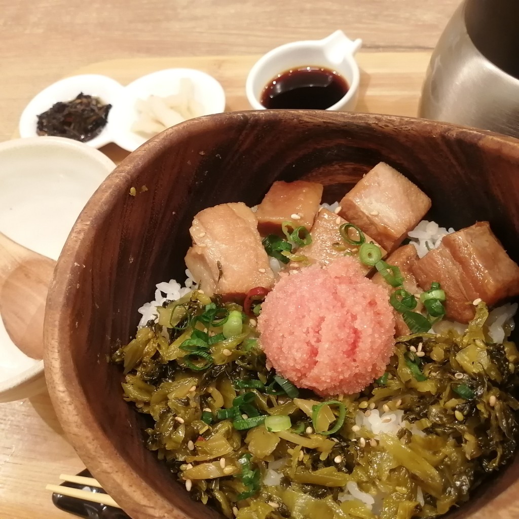 ユーザーが投稿した角煮と明太子と高菜の博多ごはんの写真 - 実際訪問したユーザーが直接撮影して投稿した博多駅中央街和食 / 日本料理こめらく 贅沢な、お茶漬け日和。博多デイトス店の写真