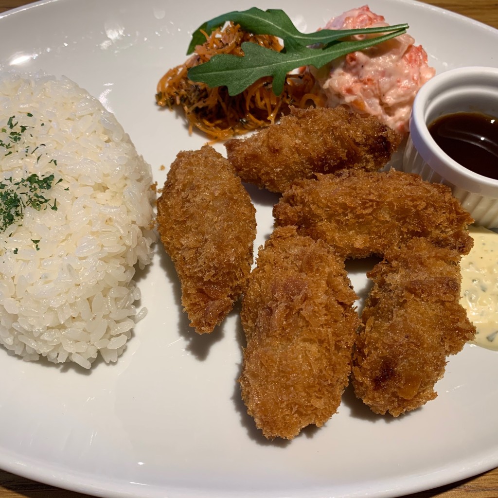 さっちなのださんが投稿した富士見ビストロのお店牡蠣ビストロ ニュー貝殻荘 飯田橋サクラテラス店/カキビストロ ニューカイガラソウ イイダバシサクラテラステンの写真