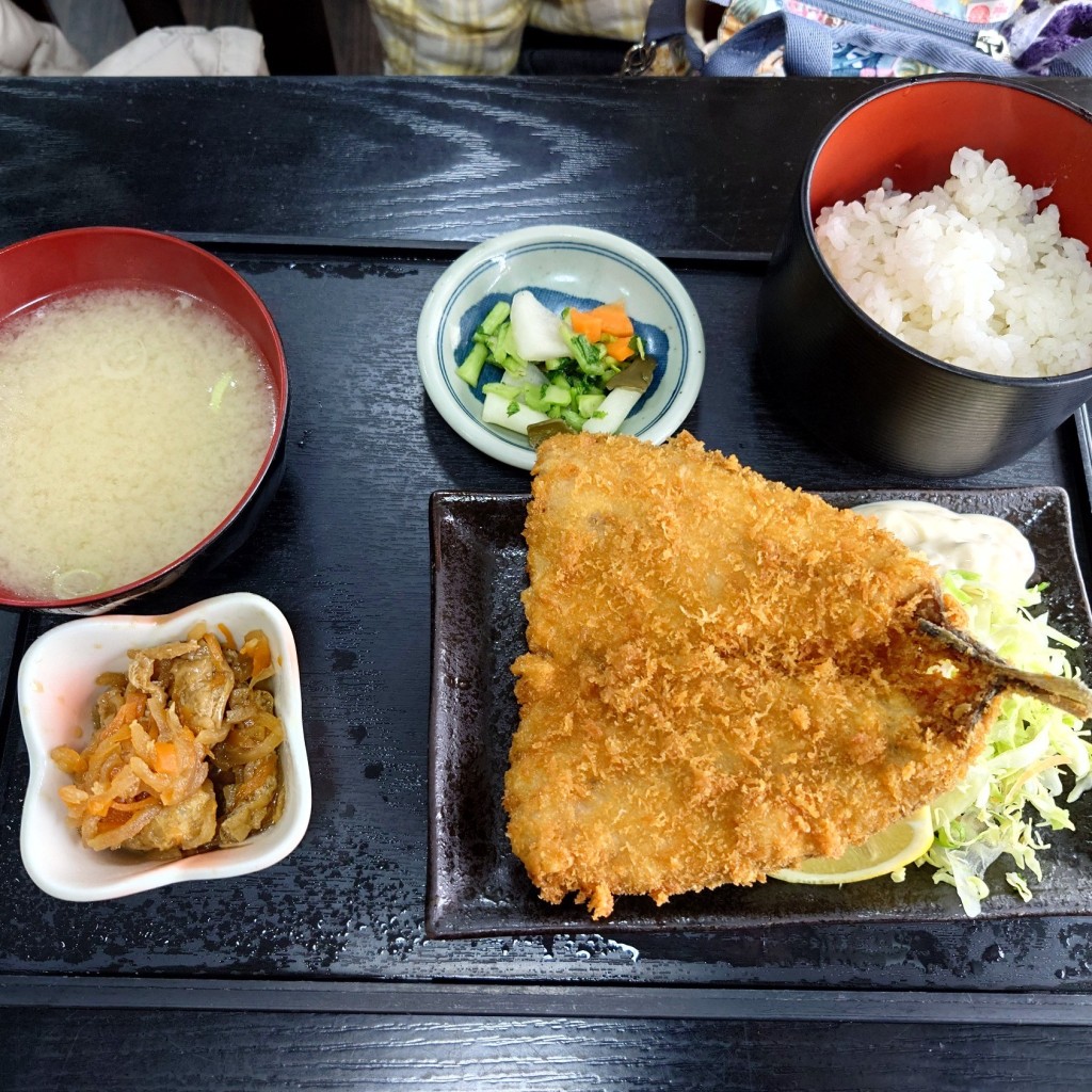 ユーザーが投稿したアジフライ1枚定食の写真 - 実際訪問したユーザーが直接撮影して投稿した千本港町定食屋あじやの写真