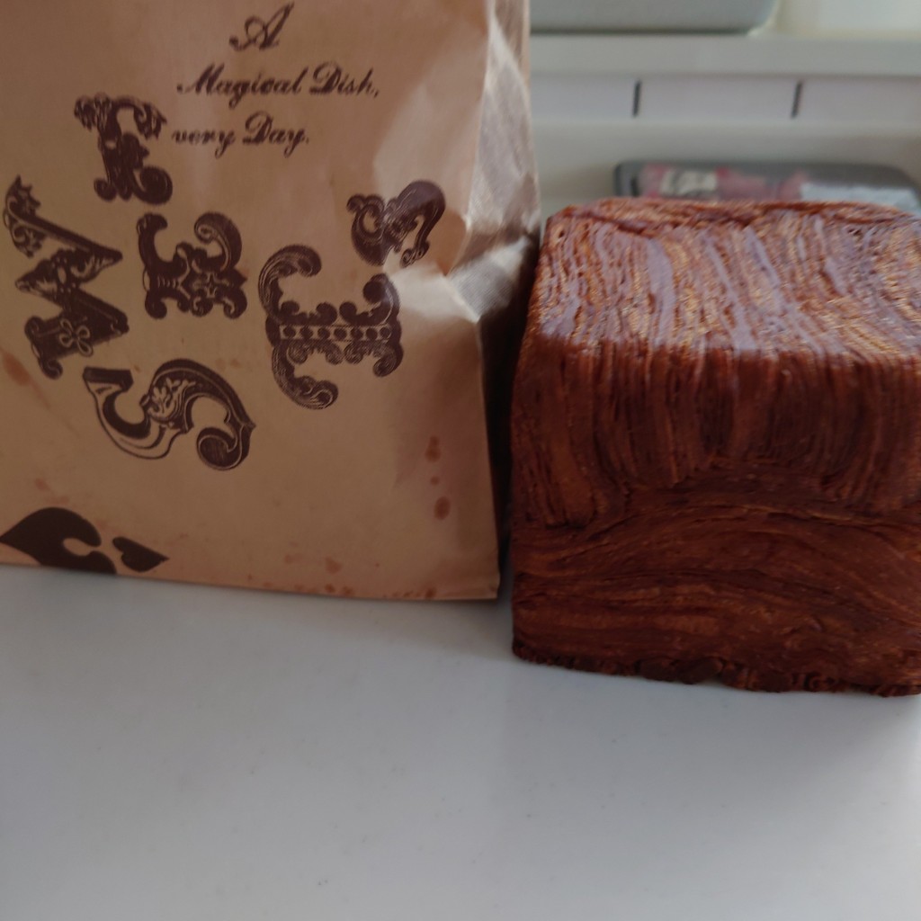 ユーザーが投稿したTミルフィーユミルク食パンの写真 - 実際訪問したユーザーが直接撮影して投稿した天美東ベーカリーハートブレッドアンティーク セブンパーク天美店の写真