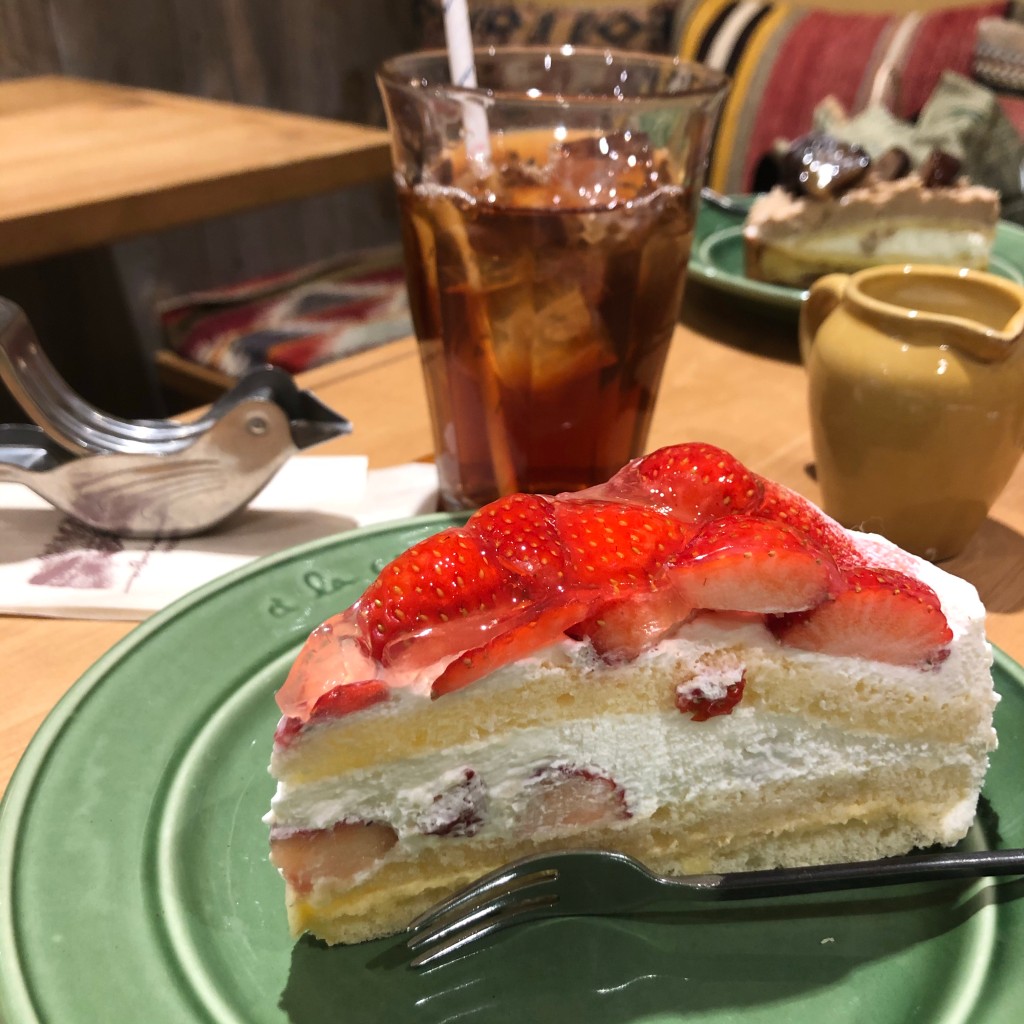 ユーザーが投稿したお食事ケーキセットの写真 - 実際訪問したユーザーが直接撮影して投稿した八幡ケーキア・ラ・カンパーニュ 本八幡店の写真
