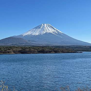 ロムスカ・ダークネスさんが投稿した本栖湖沼 / 池のお店本栖湖/モトスコの写真