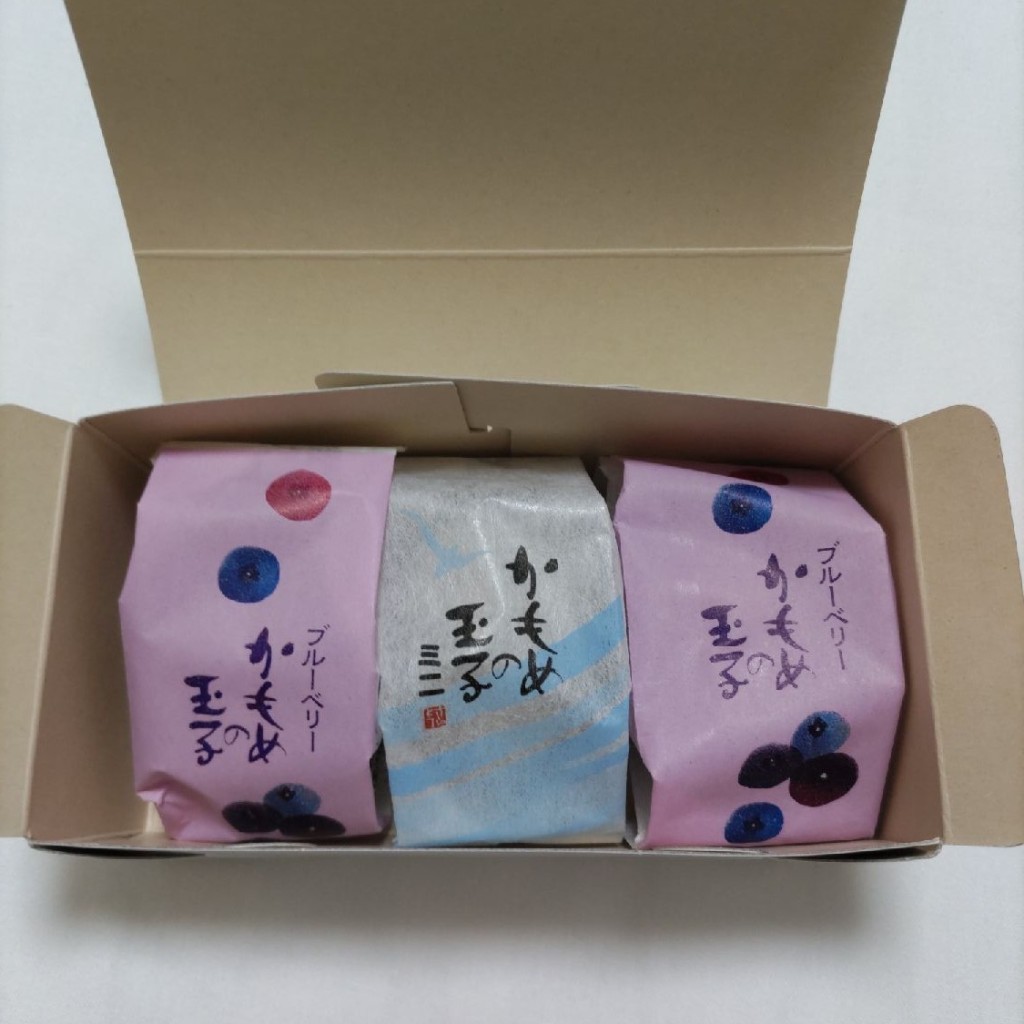 ユーザーが投稿したブルーベリーかもめの玉の写真 - 実際訪問したユーザーが直接撮影して投稿した港町スイーツ三陸菓匠 さいとう 釜石店の写真