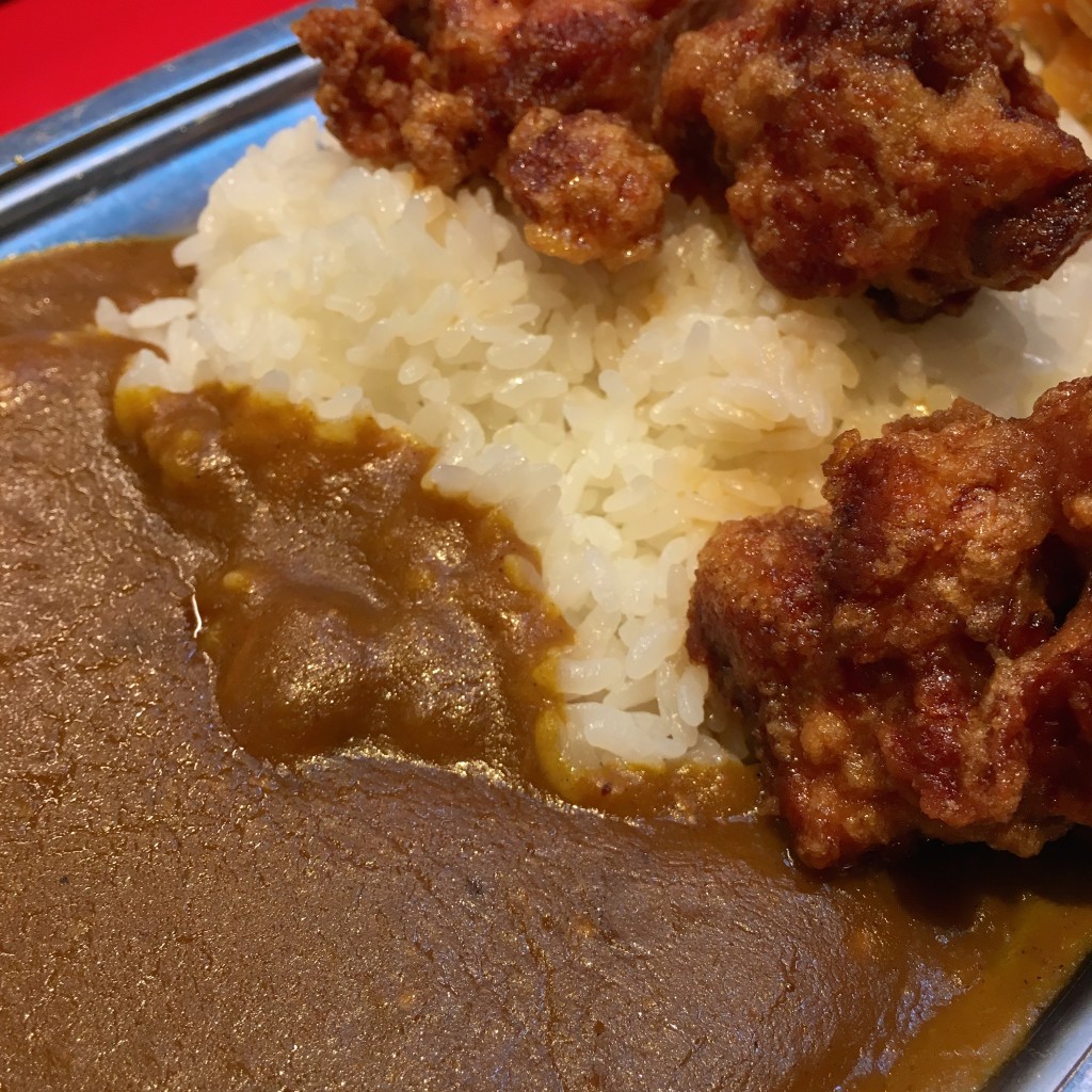 ユーザーが投稿したチャイニーズチキンカレーの写真 - 実際訪問したユーザーが直接撮影して投稿した末広町ハンバーガーラッキーピエロ マリーナ末広店の写真