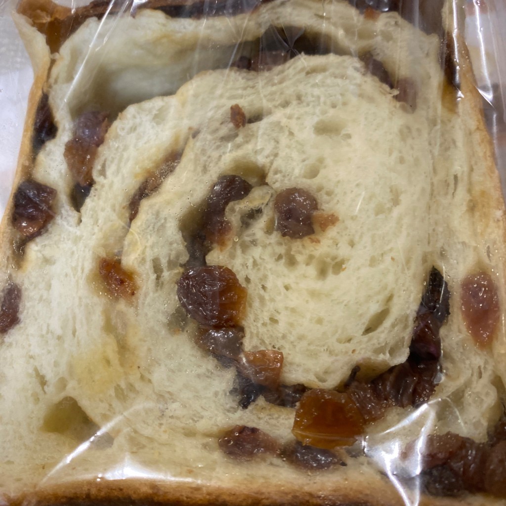 ユーザーが投稿したゴールデンレーズンの写真 - 実際訪問したユーザーが直接撮影して投稿した葛島食パン専門店ル・ミトロン 食パン 高知高須店の写真