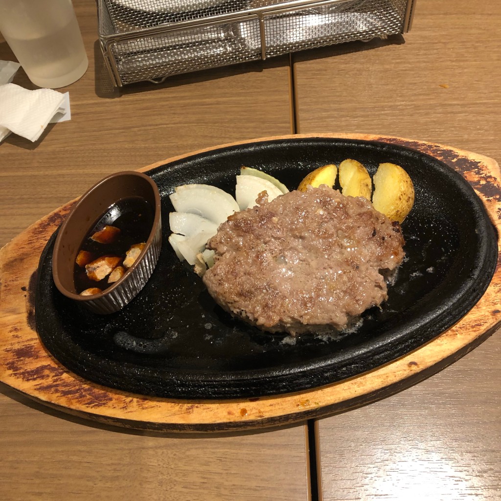 ユーザーが投稿したプレミアムバーグステーキの写真 - 実際訪問したユーザーが直接撮影して投稿した南幸洋食バケット 横浜ジョイナス店の写真