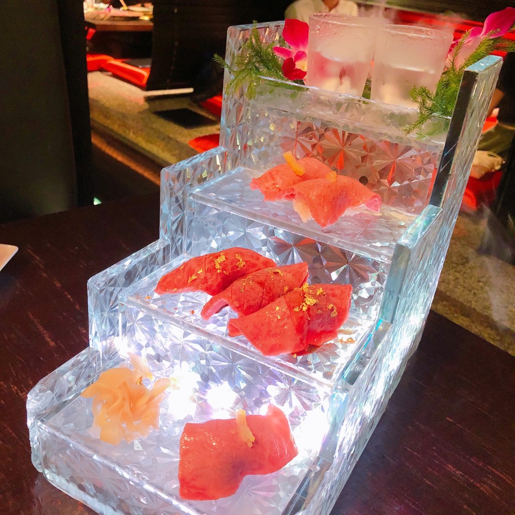 ユーザーが投稿したガラスのシンデレラ寿司の写真 - 実際訪問したユーザーが直接撮影して投稿した西麻布焼肉牛牛 西麻布 総本店の写真