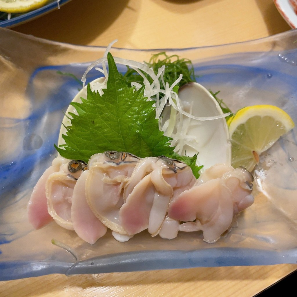 ユーザーが投稿したはまぐり刺身の写真 - 実際訪問したユーザーが直接撮影して投稿した新宿魚介 / 海鮮料理はまぐりの写真