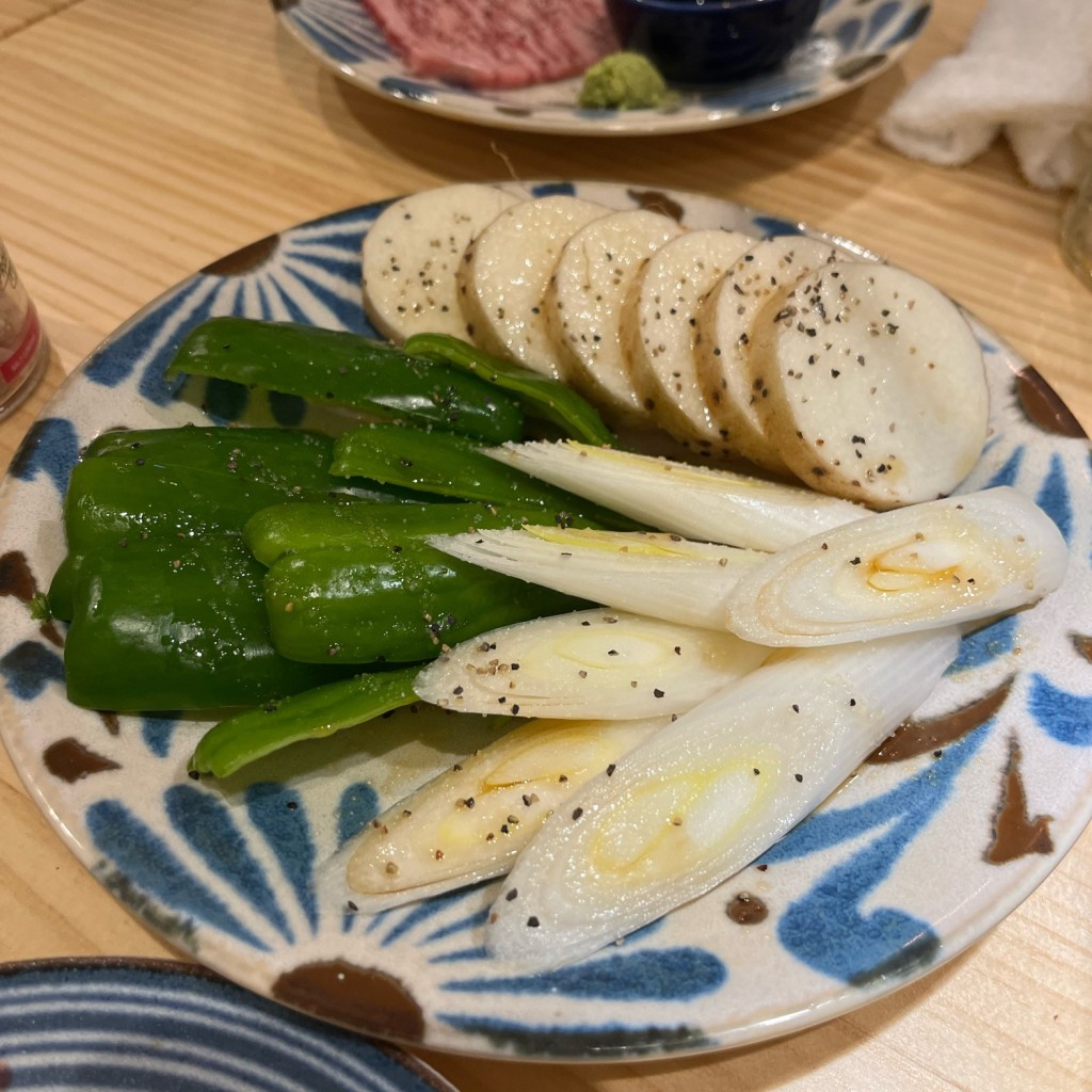 ユーザーが投稿した焼き野菜3種盛りの写真 - 実際訪問したユーザーが直接撮影して投稿した亀有焼肉焼肉ホルモンちゅらロースの写真