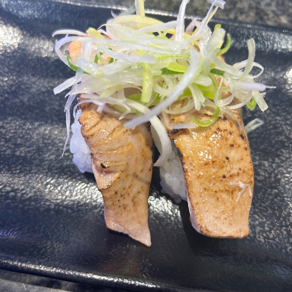ユーザーが投稿した殻付き牡蠣の写真 - 実際訪問したユーザーが直接撮影して投稿した深沢寿司沼津魚がし鮨 御殿場アウトレット店の写真