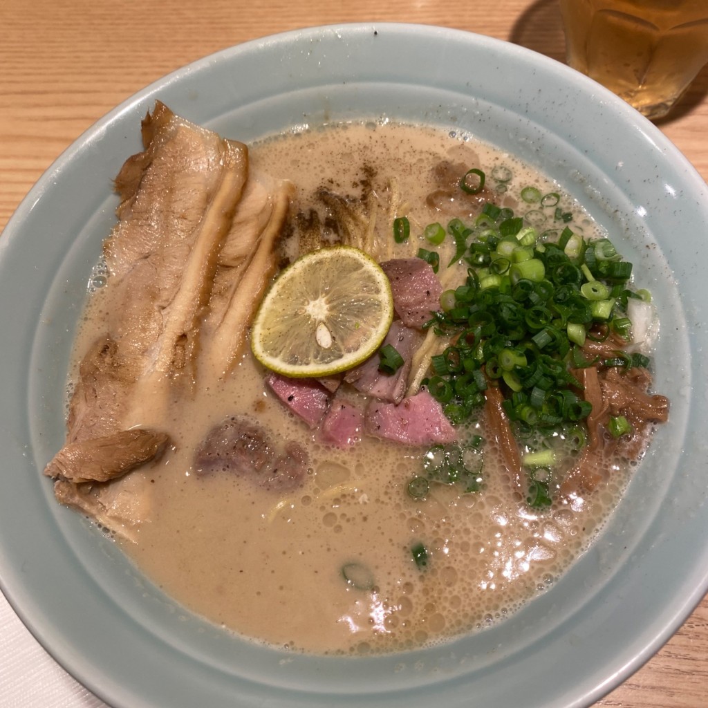 ユーザーが投稿したラム豚骨ラーメン 塩の写真 - 実際訪問したユーザーが直接撮影して投稿した春日ラーメン / つけ麺自家製麺 MENSHO TOKYOの写真