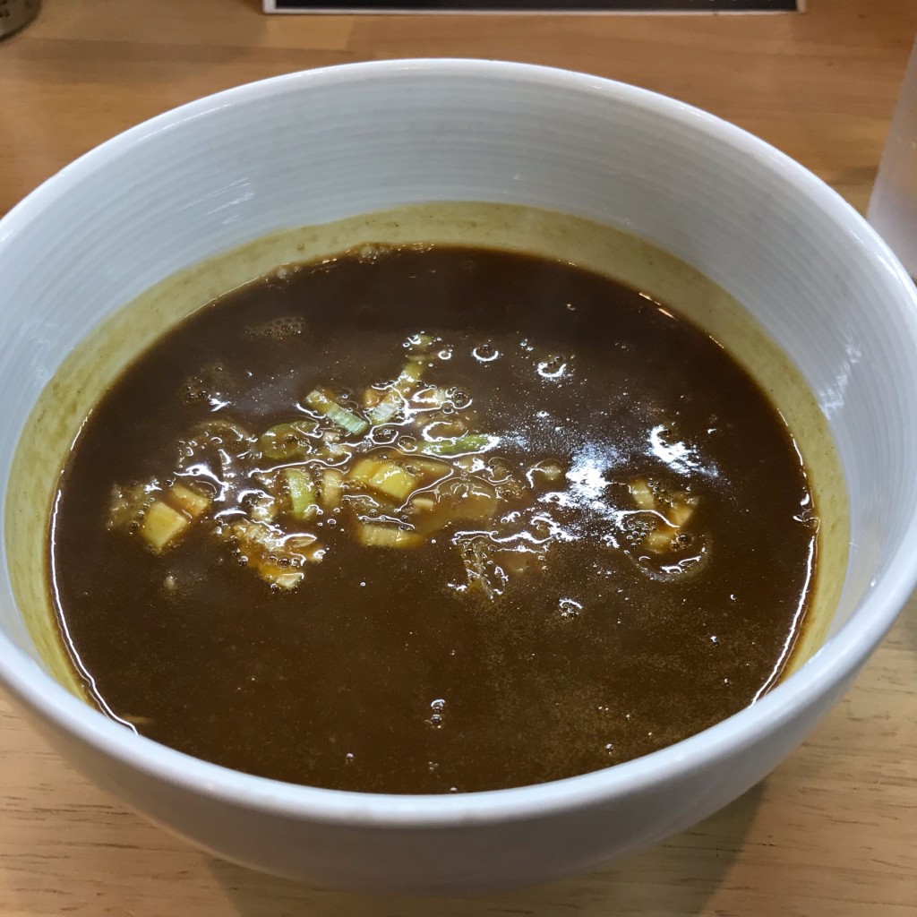 ユーザーが投稿したカレーつけめんの写真 - 実際訪問したユーザーが直接撮影して投稿した見和ラーメン / つけ麺旭川らあめん ひでまるの写真