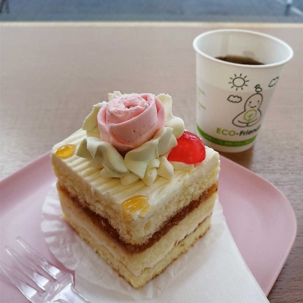 ユーザーが投稿した懐かしのバタークリームの写真 - 実際訪問したユーザーが直接撮影して投稿した表町ケーキ三星 駅前店の写真