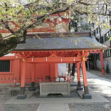 実際訪問したユーザーが直接撮影して投稿した新宿地域名所花園神社 手水舎の写真